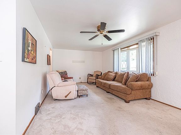 2nd image of 565 Anderson Ave