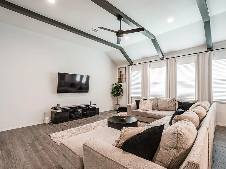 14231 Angelina Dr — Photo 10