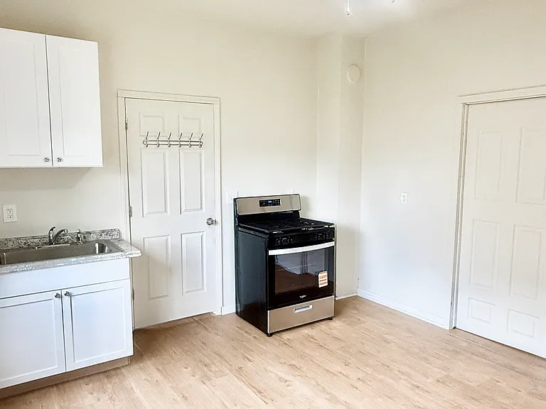 1574 Electric Ave #2 — Photo 1
