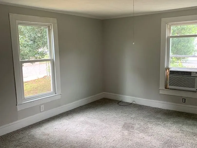 202 Magnolia St — Photo 6