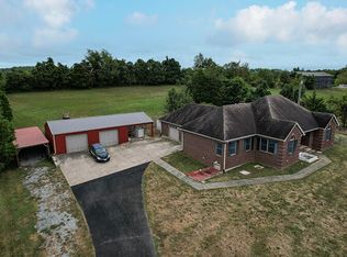 776 Paper Mill Rd, Lancaster, KY 40444