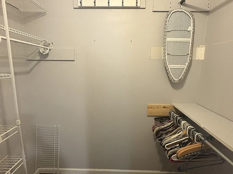 1015 Morriswood Ct — Photo 14