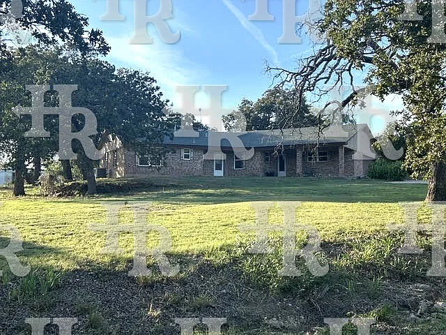 3911 Redbird Ln