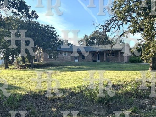 3911 Redbird Ln