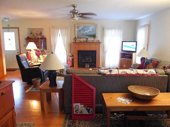 5th image of 351 Star Hill Dr