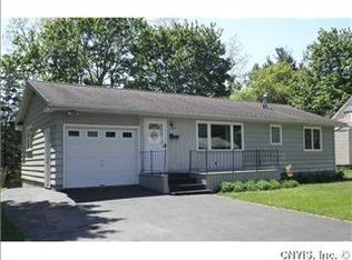 121 Valley View Dr, Syracuse, NY 13207