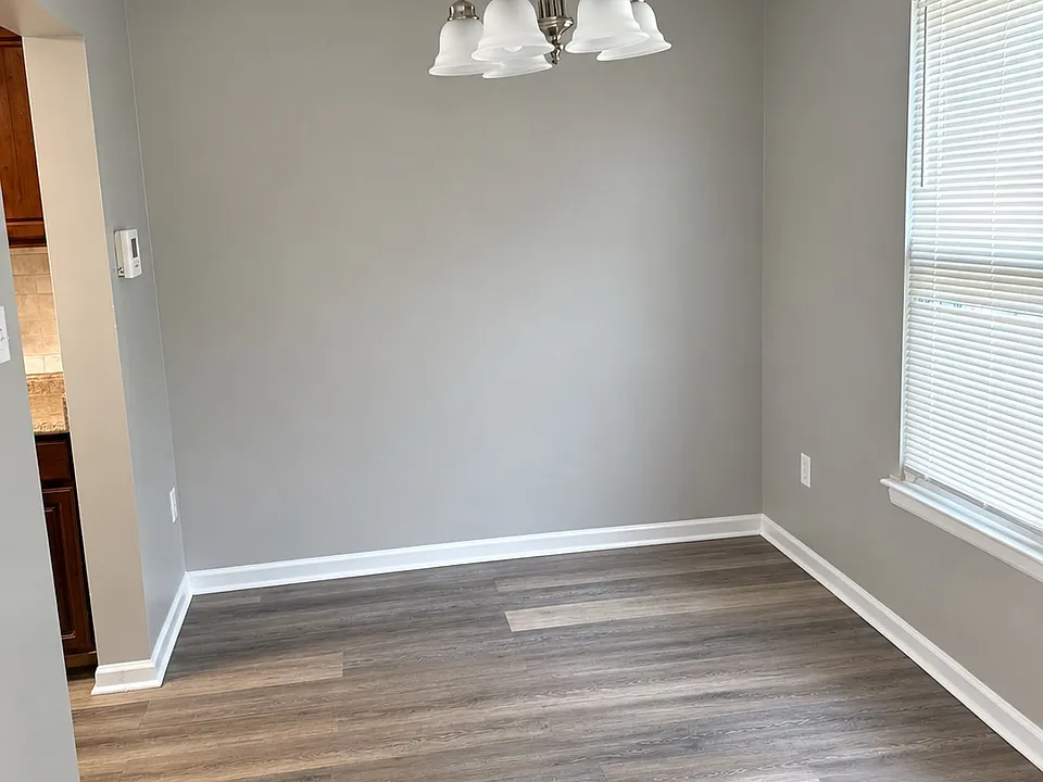 1856 Robin Ct