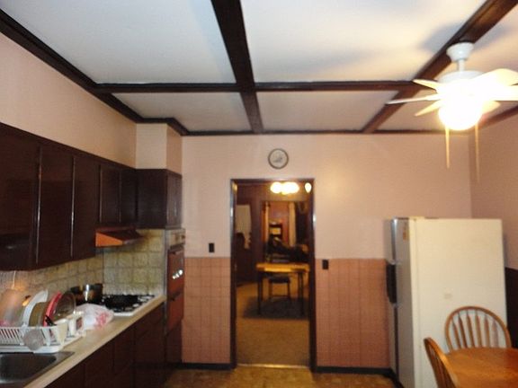 5th image of 6628 Charter Ave