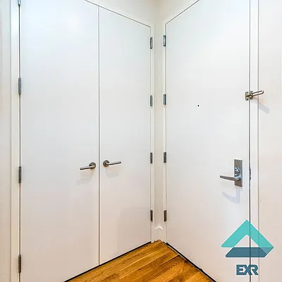 Rented by EXR | media 7