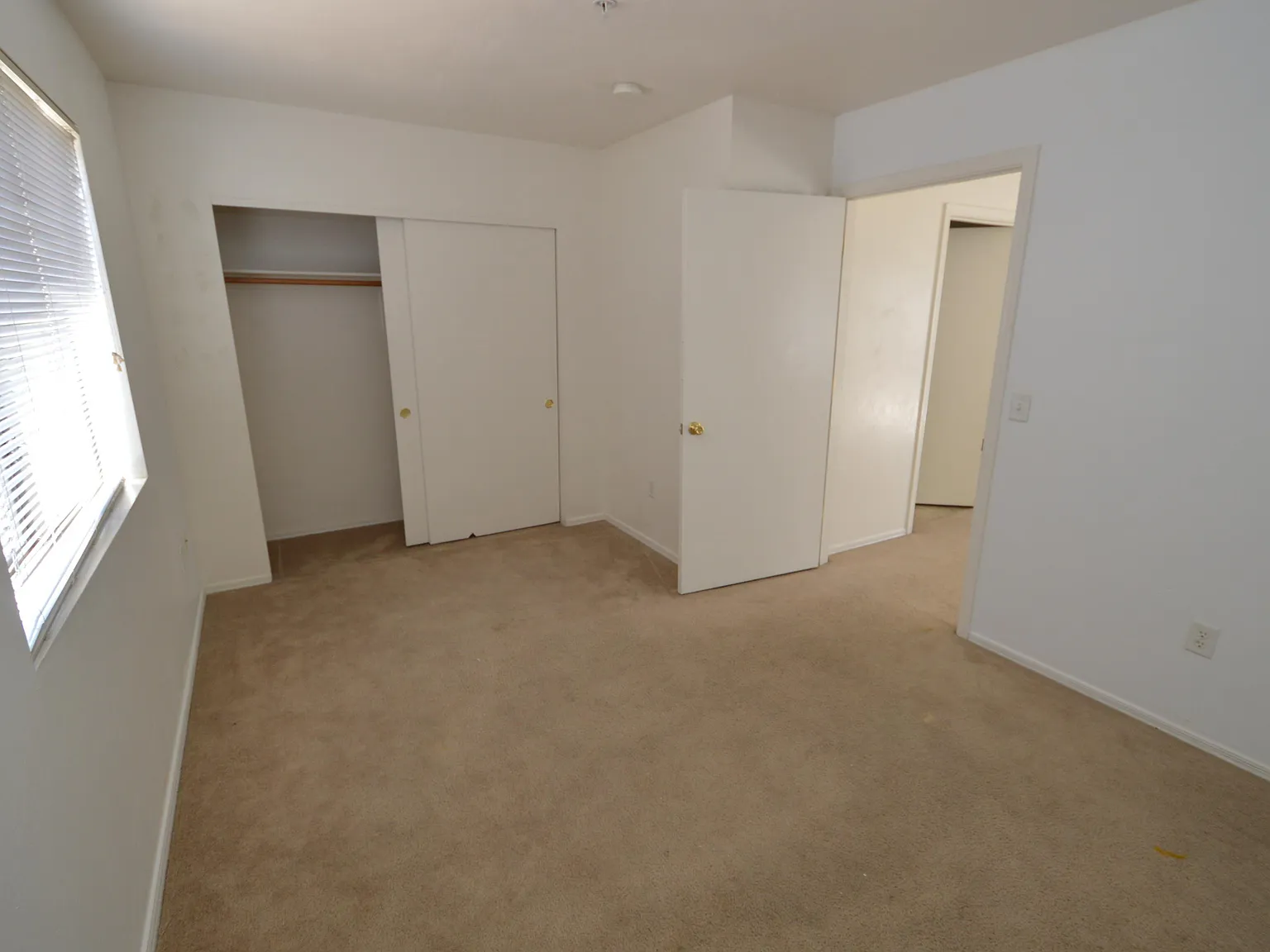 4327 E Bellevue St — Photo 4