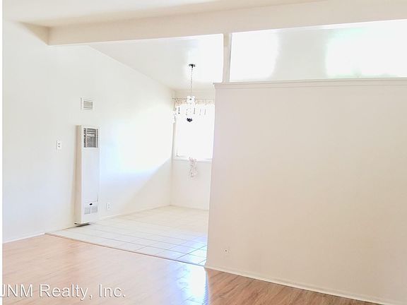 2nd image of 6019 Cahuenga Blvd APT 5
