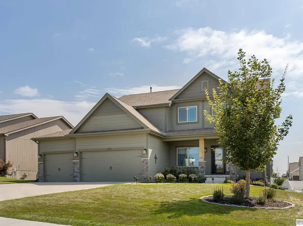 14711 S 24th St, Bellevue, NE 68123