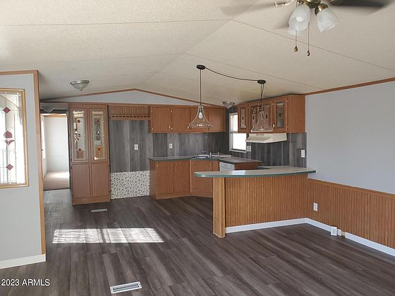 3rd image of 708 W MCMURRAY Boulevard #24