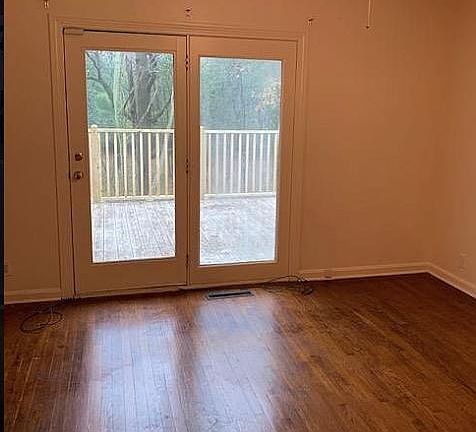 3rd image of 1273 38th Ave E