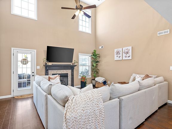 4th image of 1409 Kingbird Dr
