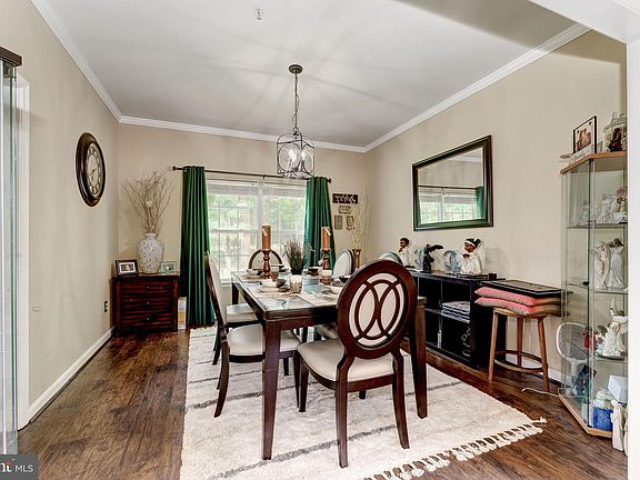 4th image of 10909 Melwood Park Pl