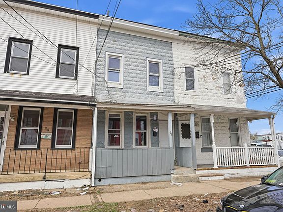 2nd image of 25 Lily St