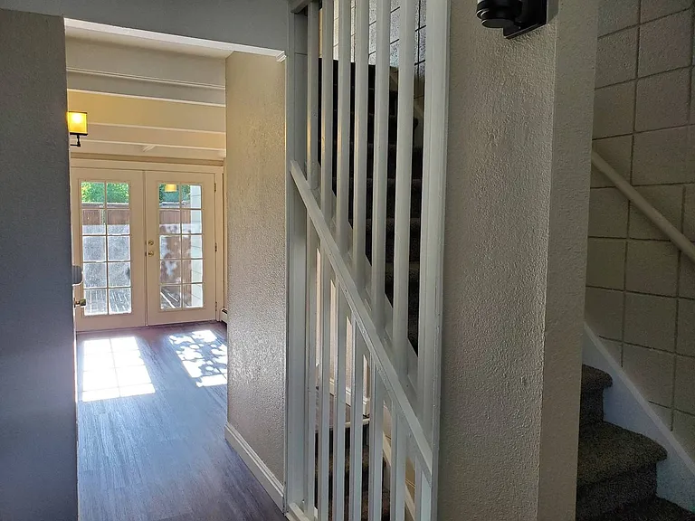 3574 Broadway St — Photo 6