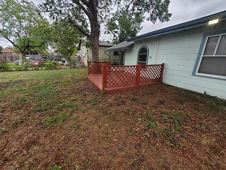 2607 W Craig Pl — Photo 29