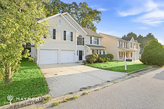 4 bed, 2.5 bath, 2345 sqft, $2,195 — Photo 2