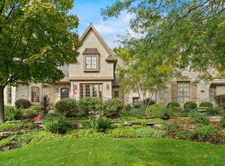 3202 Royal Fox Dr, Saint Charles, IL 60174