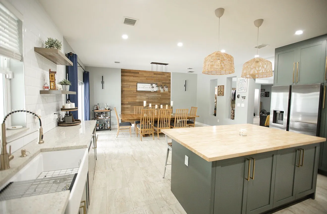 4 bed, 2.5 bath, 2600 sqft, $6,000 — Photo 4