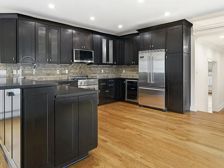 228 Central Ave — Photo 11