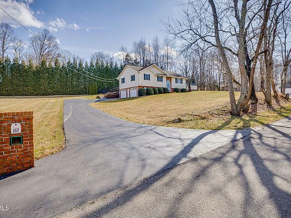 2nd image of 117 Lancaster Rd