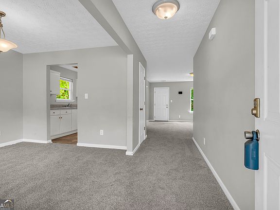 4th image of 1244 Northview Ext