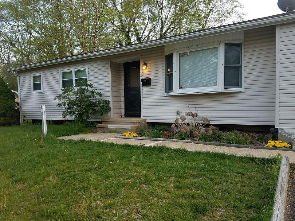2nd image of 48 Villanova Dr