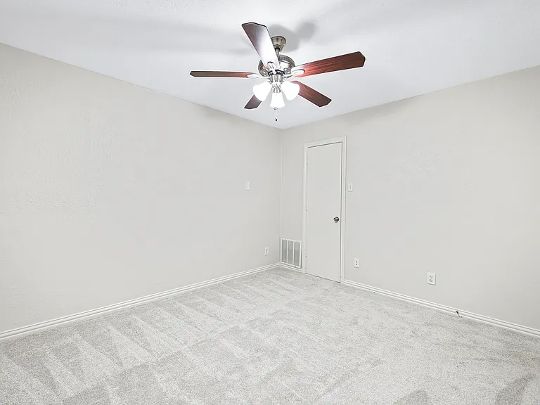 7251 Crooked Oak Dr — Photo 24