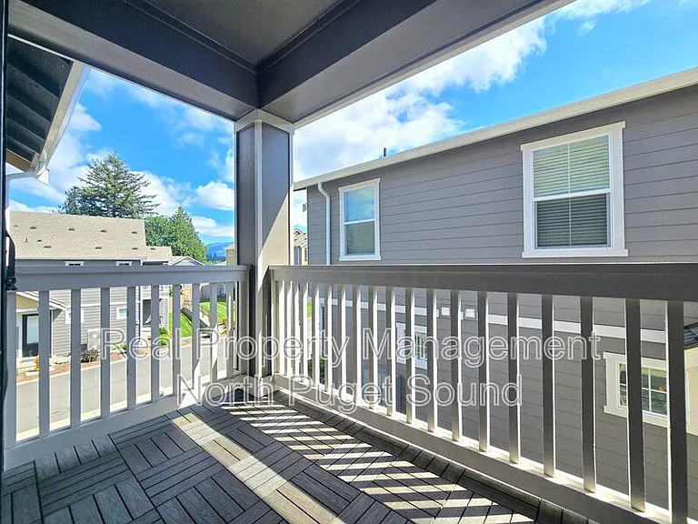 8303 Gilman Way — Photo 14