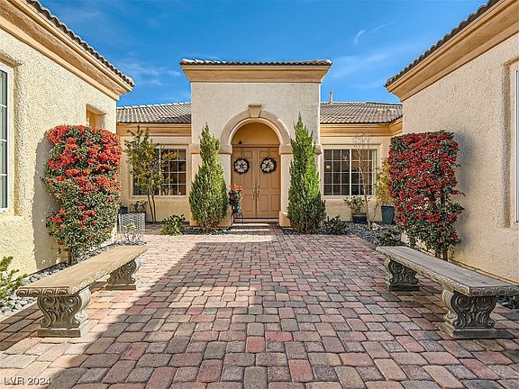 2nd image of 4146 Agosta Luna Pl