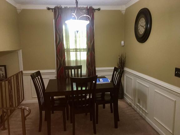 4th image of 1261 Pine Knoll Ln NE