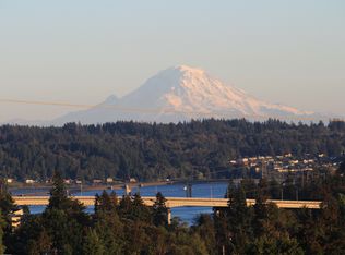 227 NE 31st St, Bremerton, WA 98310