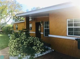 112 Newton Rd, Hollywood, FL 33023