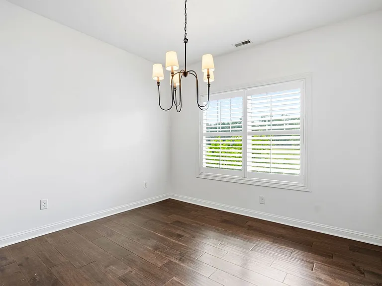 2035 Prestwick Pl — Photo 24