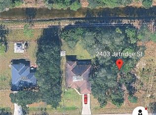 2403 Jetridge St, Alva, FL 33920