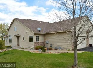 1249 Highridge Ct, Saint Paul, MN 55109