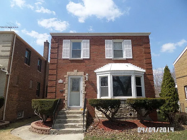 10442 S Rhodes Ave photo 1