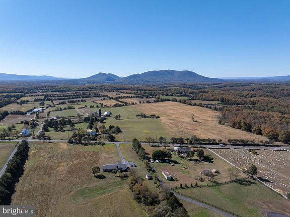 4th image of 1258 Reliance Rd