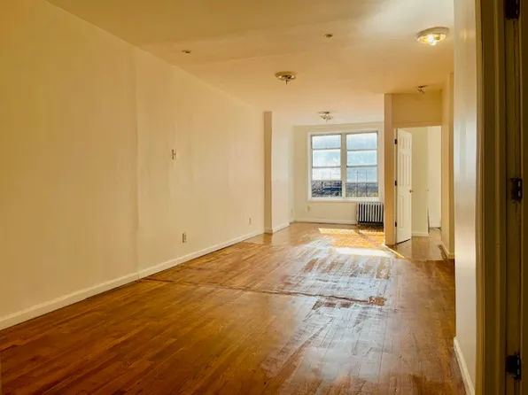 1483 Fulton Street image 1 of 10