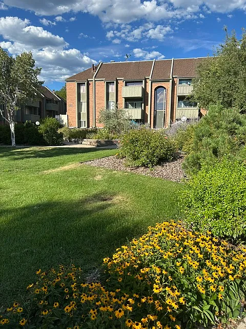 1180 S Foothill Dr #734