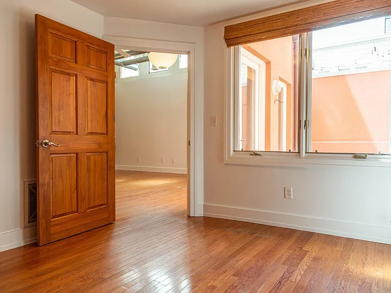 107 1st St S #201 — Photo 14