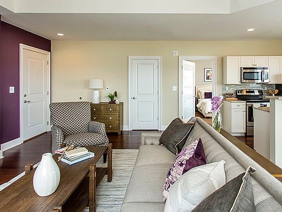 4th image of 248 N Columbus Blvd #1205