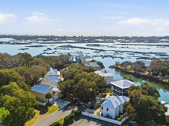 3rd image of 15 Flaggpoint Ln.