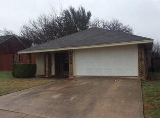 2306 Maxfield Ln, Carrollton, TX 75006
