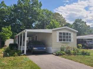 5 Paradise St, Gorham, NH 03581