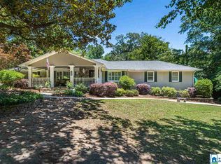 2621 Mountain Woods Dr, Vestavia, AL 35216