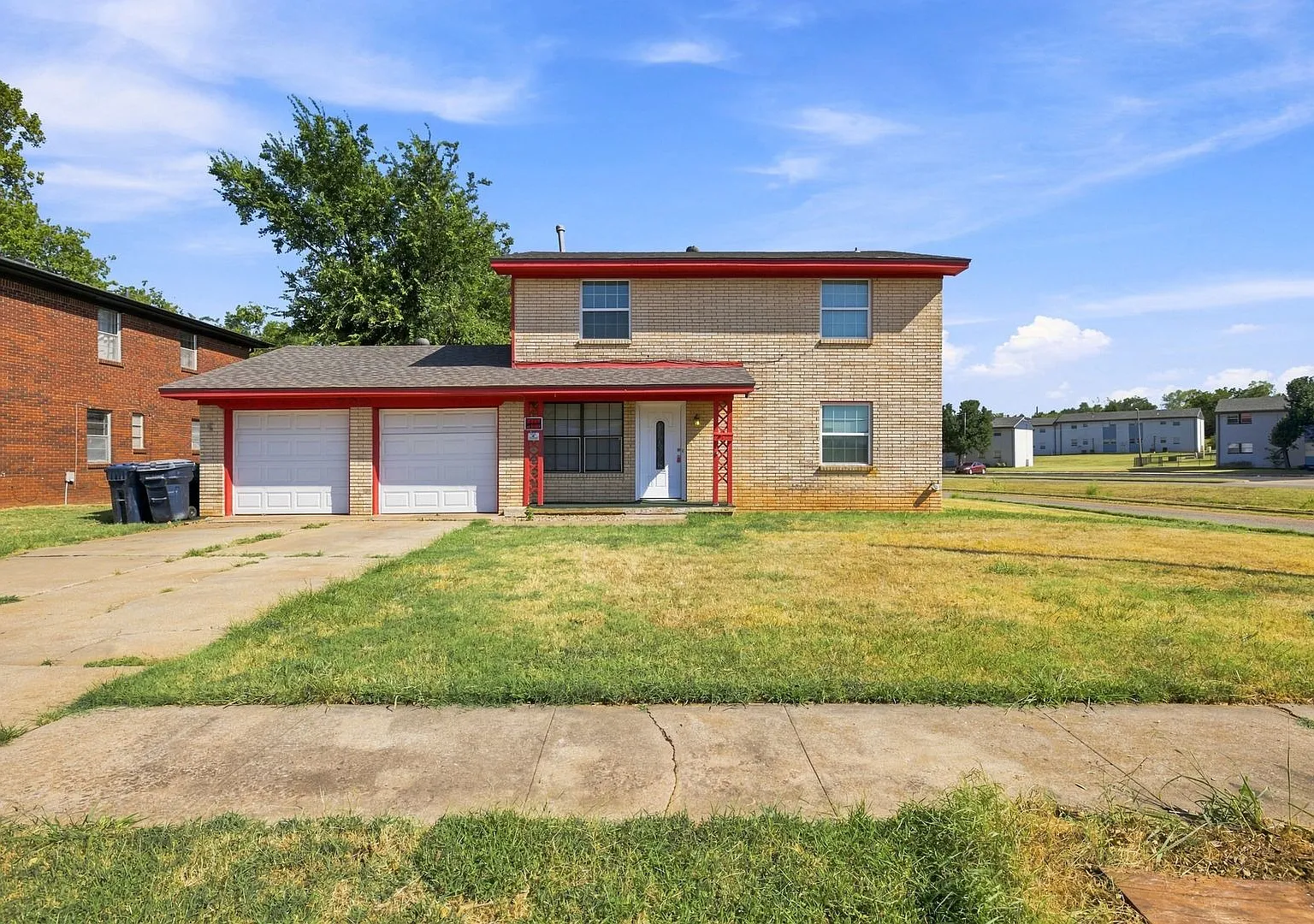 5 Bedroom 2 Bath — Photo 1